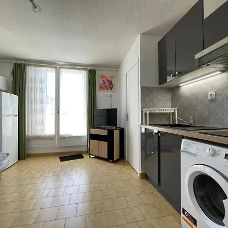 2* A 500m De La Avec Parking Prive - Fr-1-338-404