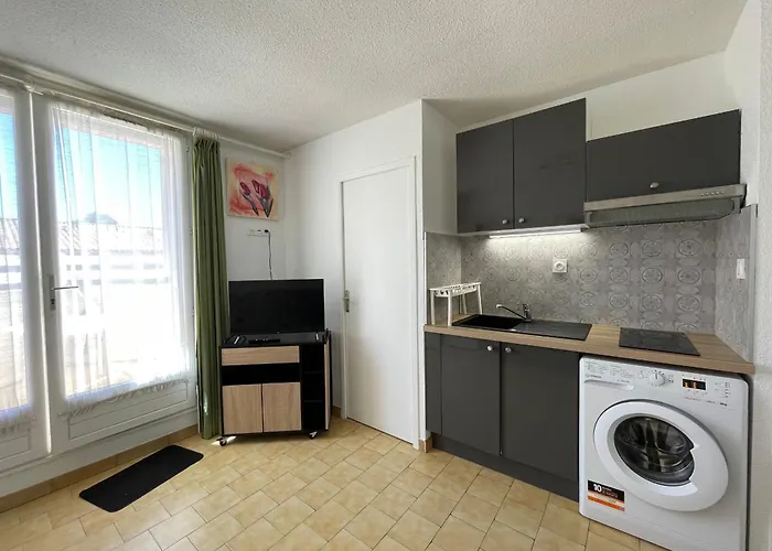 Διαμέρισμα 2* A 500m De La Avec Parking Prive - Fr-1-338-404